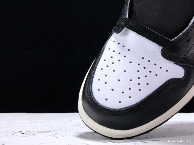 'Gym Retro Air Jordan 1 OG 061 High - 555088 Red' 0808
